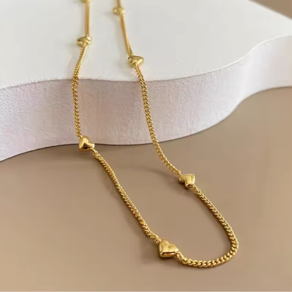 ◾️18K Gold Plated Love Pendant Choker Necklace - Picture 11 of 16